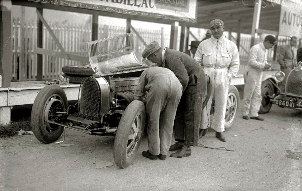 Carrera automóvilistica en el circuito de Lasarte (195 de 493) - Fondo Car-Kutxa Fototeka