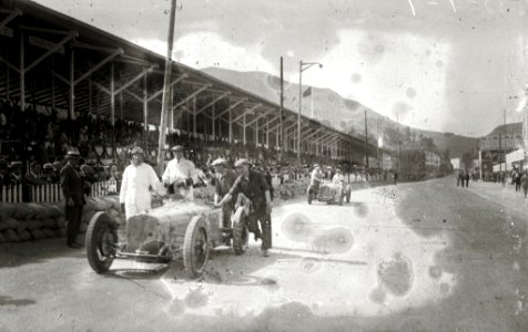 Carrera automóvilistica en el circuito de Lasarte (124 de 493) - Fondo Car-Kutxa Fototeka