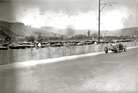 Carrera automóvilistica en el circuito de Lasarte (203 de 493) - Fondo Car-Kutxa Fototeka