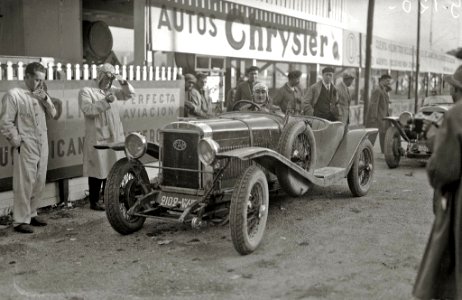 Carrera automóvilistica en el circuito de Lasarte (132 de 493) - Fondo Car-Kutxa Fototeka