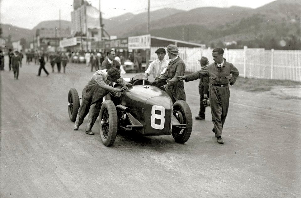 Carrera automóvilistica en el circuito de Lasarte (190 de 493) - Fondo Car-Kutxa Fototeka