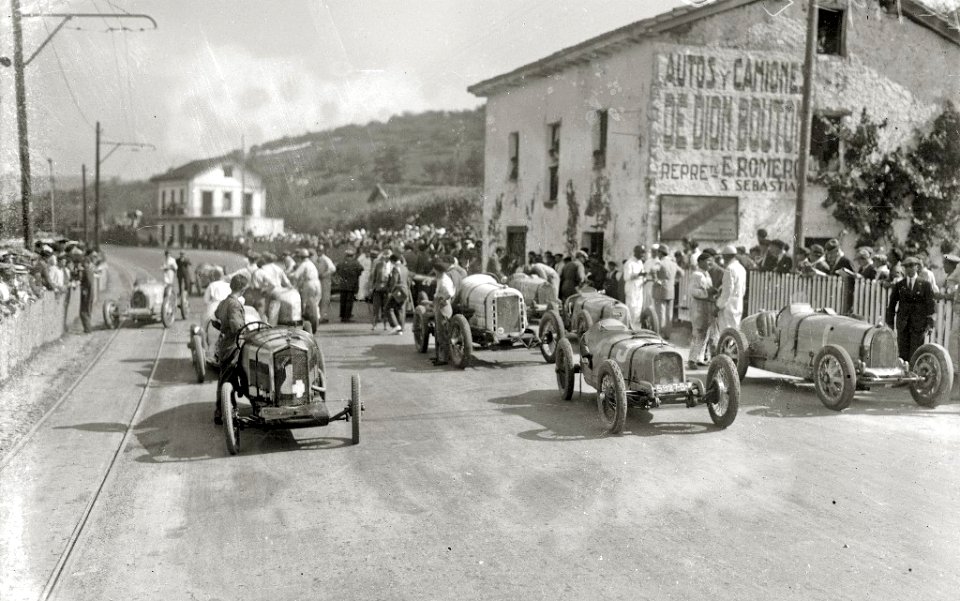 Carrera automóvilistica en el circuito de Lasarte (144 de 493) - Fondo Car-Kutxa Fototeka