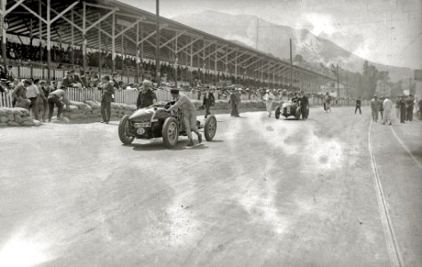 Carrera automóvilistica en el circuito de Lasarte (202 de 493) - Fondo Car-Kutxa Fototeka