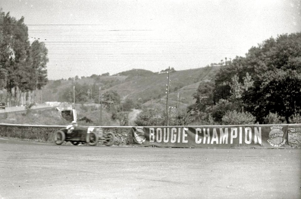 Carrera automóvilistica en el circuito de Lasarte (206 de 493) - Fondo Car-Kutxa Fototeka