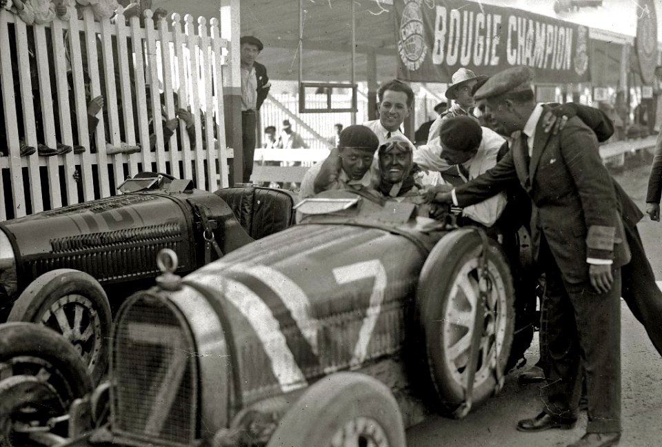 Carrera automóvilistica en el circuito de Lasarte (210 de 493) - Fondo Car-Kutxa Fototeka
