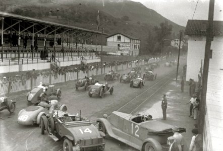 Carrera automóvilistica en el circuito de Lasarte (231 de 493) - Fondo Car-Kutxa Fototeka