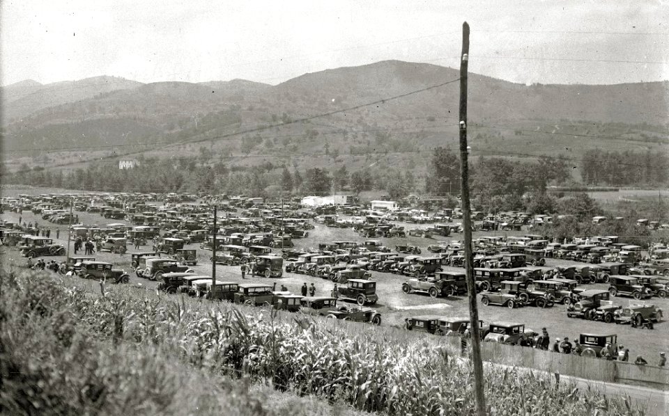 Carrera automóvilistica en el circuito de Lasarte (156 de 493) - Fondo Car-Kutxa Fototeka