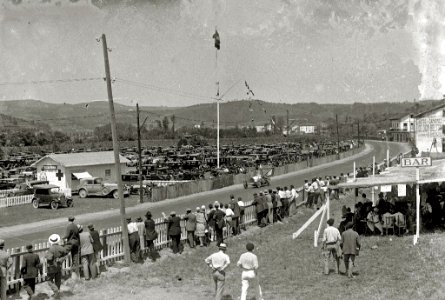 Carrera automóvilistica en el circuito de Lasarte (218 de 493) - Fondo Car-Kutxa Fototeka
