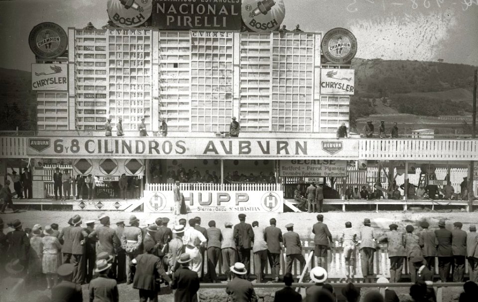 Carrera automóvilistica en el circuito de Lasarte (222 de 493) - Fondo Car-Kutxa Fototeka