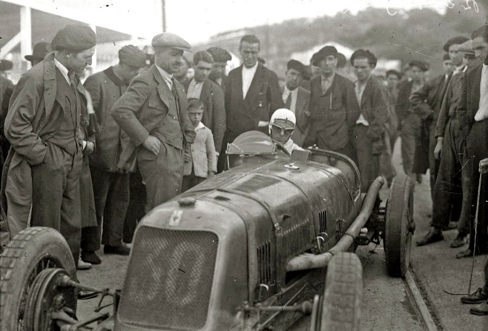Carrera automóvilistica en el circuito de Lasarte (249 de 493) - Fondo Car-Kutxa Fototeka