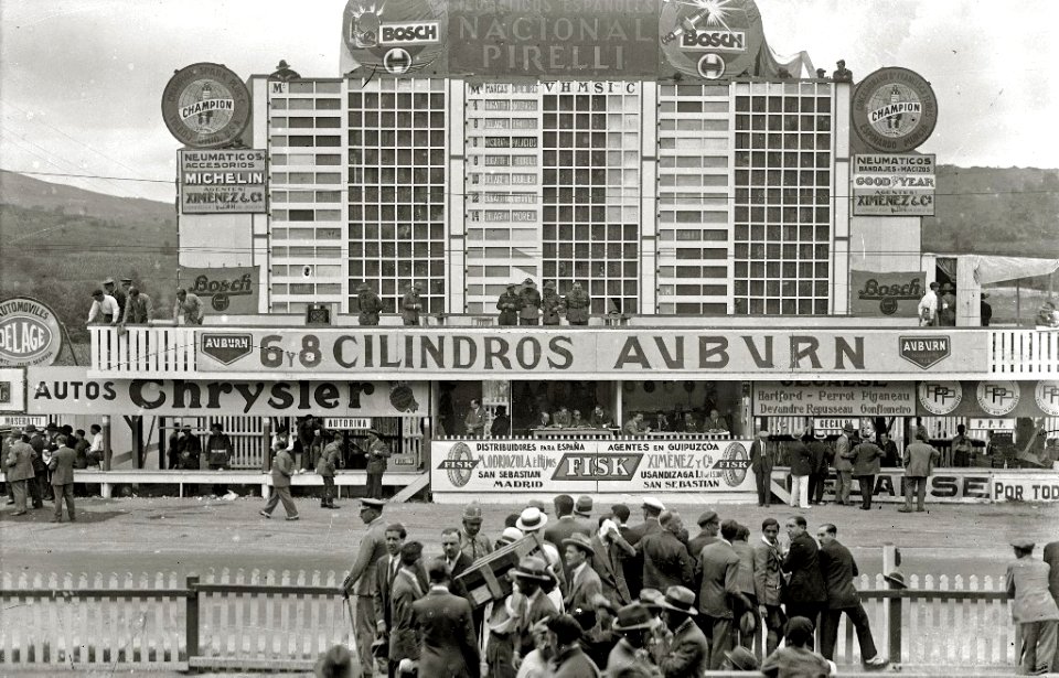 Carrera automóvilistica en el circuito de Lasarte (189 de 493) - Fondo Car-Kutxa Fototeka