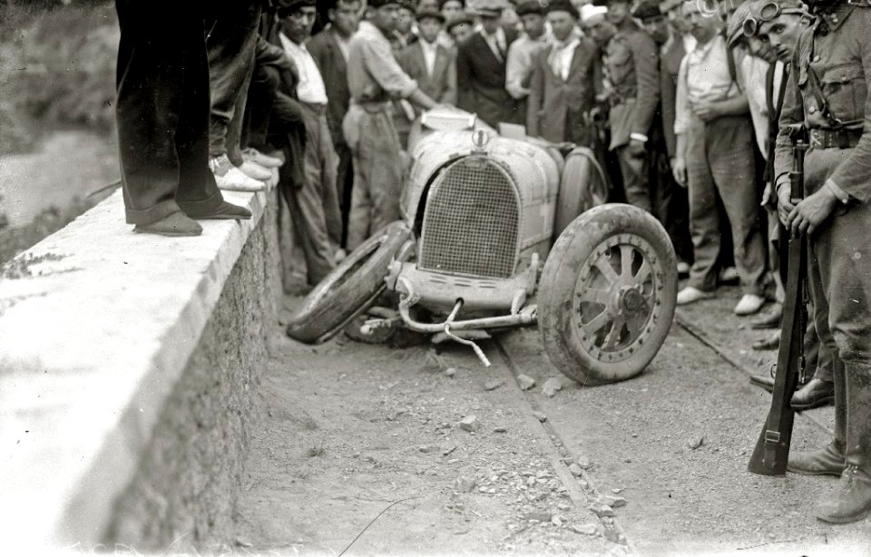 Carrera automóvilistica en el circuito de Lasarte (180 de 493) - Fondo Car-Kutxa Fototeka