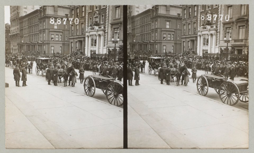 Carriages in procession and spectators on a city street during an unidentified event LCCN2013651313