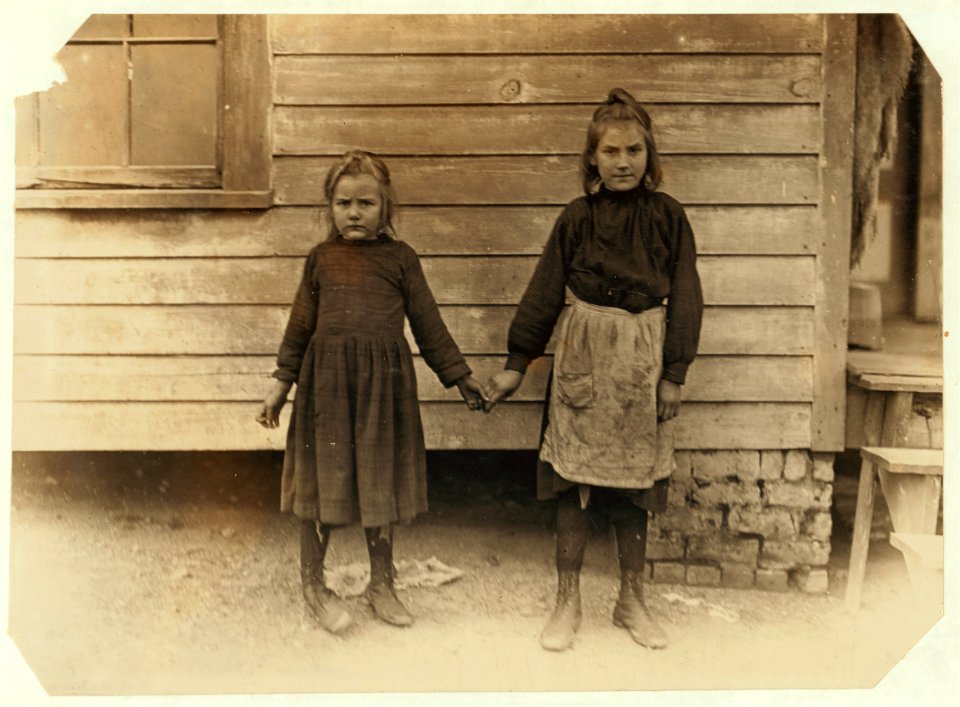 Carrie Blanchard. 'Don't know how old I am. Mother can tell. She keeps track of these things. She begins to work in mill tomorrow. 'Speks I'll go to help.' (Mother said she was 10 years LOC nclc.01458