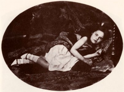 Carrol, Lewis - Irene MacDonald (2) (Zeno Fotografie)