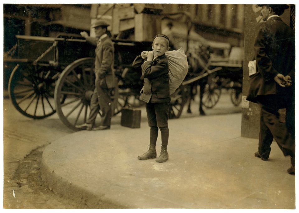 Carrying home decayed refuse from markets. LOC cph.3b33289