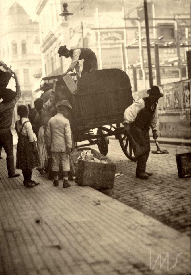 Carroça de coleta de lixo - Vincenzo Pastore