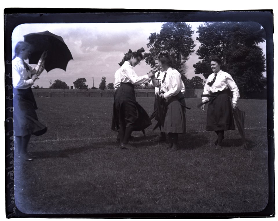 Carshalton Convent (St Philomena's School), 8 Jul 1907 (15961865413)