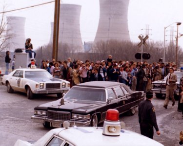Carter leaving Three Mile Island (cropped)