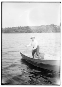 Caruso fishing LCCN2014711032