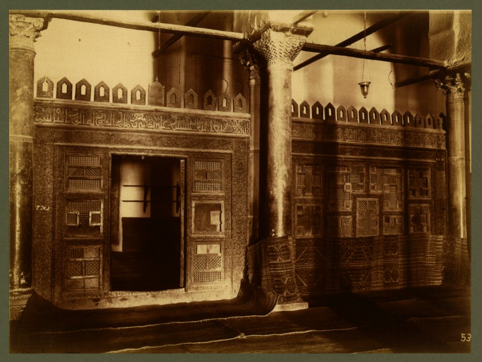 Carved woodwork in the Grand Mosque of Sidi Okba (Kairouan) - Lehnert et Landrock, Tunis. LCCN2003690032