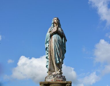 Tinteniac tourist town religion virgin mary photo