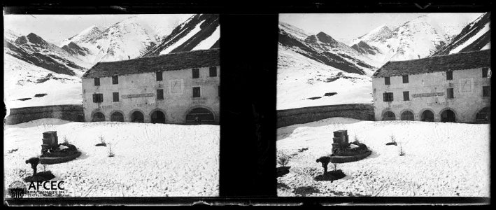 Casa de Betlem al costat del santuari de la Mare de Déu de Núria
