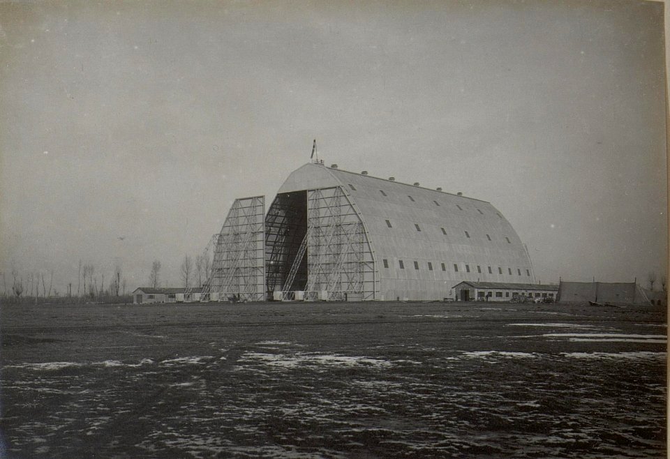 Casarba, Ital. Ballonhalle. (BildID 15667603)