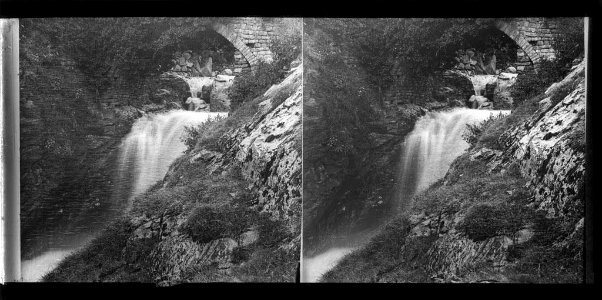 Cascada vora el balneari de Caldes de Boí (AFCEC BORDAS X 484)