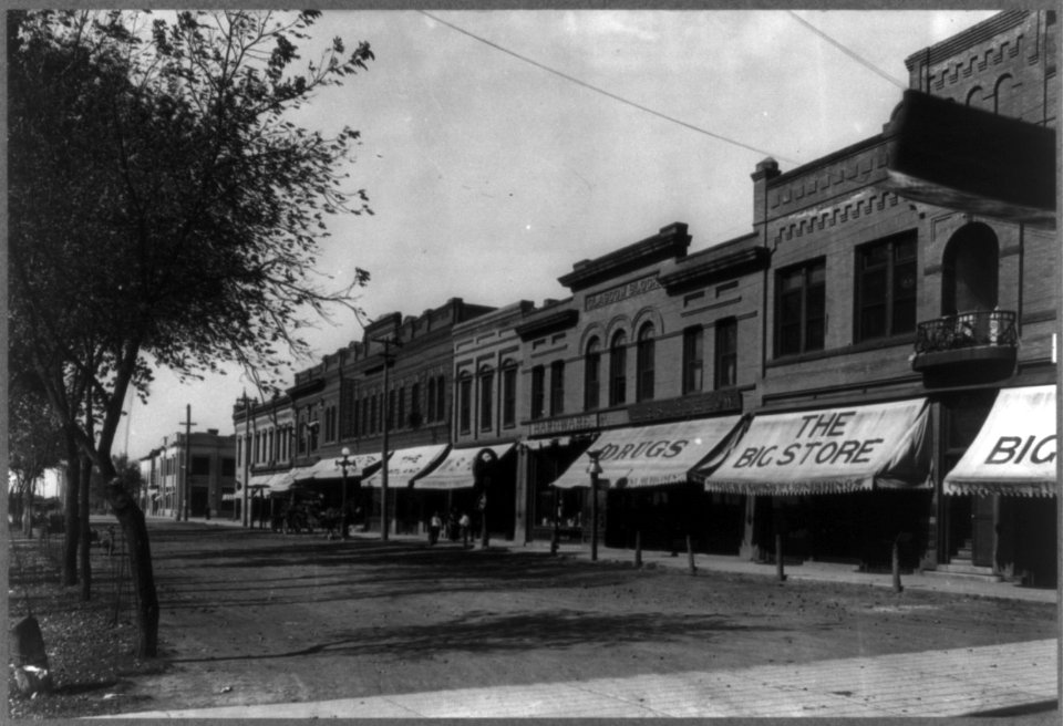 Casselton, North Dakota, business district LCCN92515058