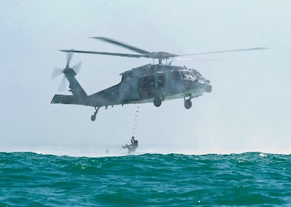 Cast and Recovery exercise with EODMU 2 and HSC 26 120604-N-YX920-413