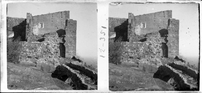 Castell d'Eramprunyà a Begues