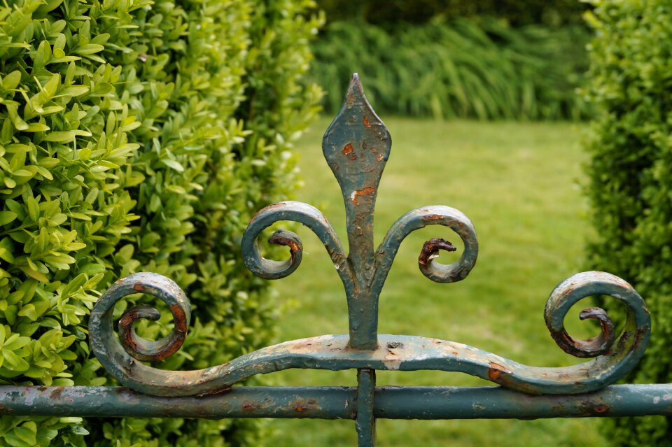 Green metal access