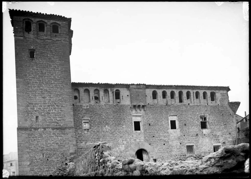 Castell-palau dels marquesos d'Alfarràs a Baells