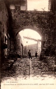 Castelmoron d'Albret - ancienne porte a