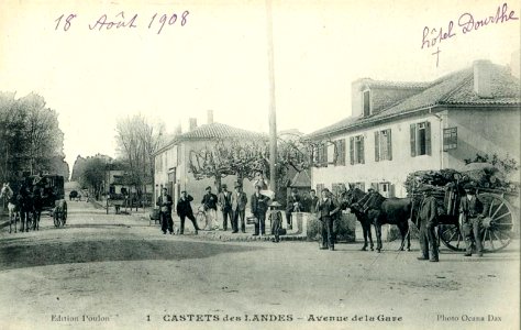 Castets (Landes) - avenue de la gare