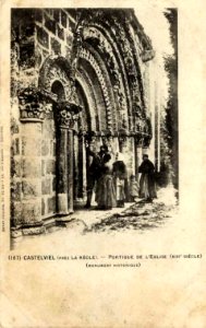 Castelviel - église portail 2