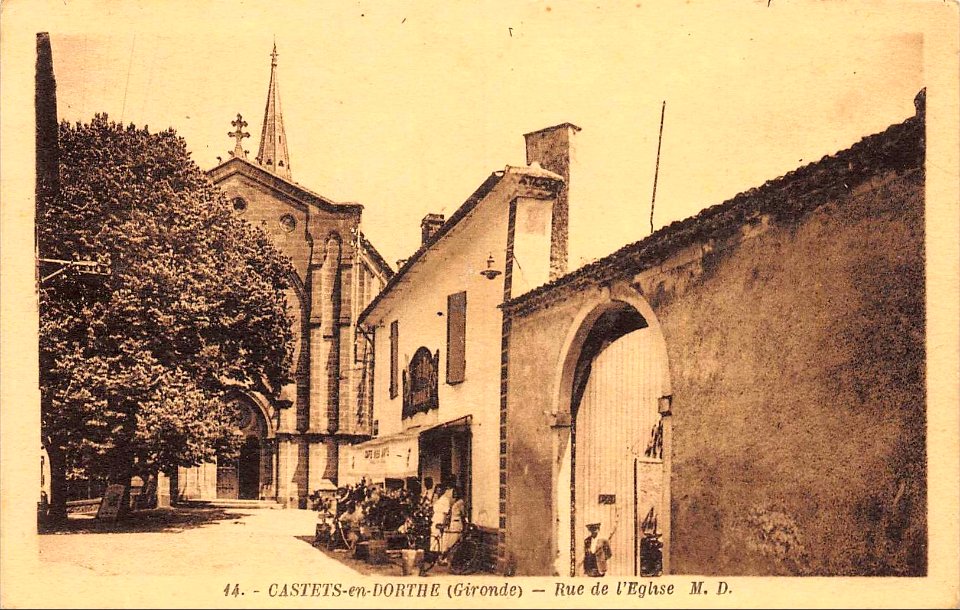 Castets-en-Dorthe - rue de l'église