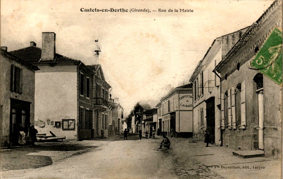 Castets-en-Dorthe - rue de la Mairie 2