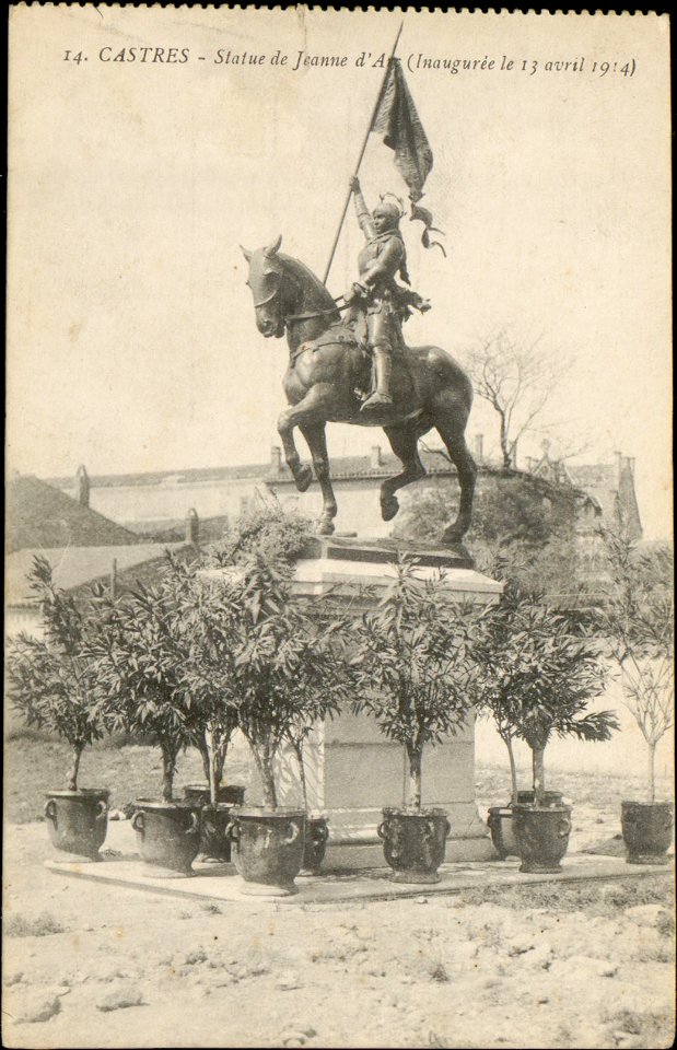 Castres, Statue de jeanne d'Arc, (Inaugurée le 13 avril 1914) CP 5500 PR