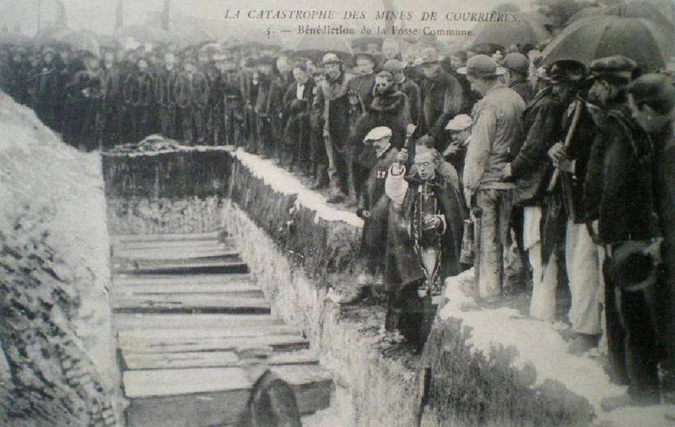 Catastrophe de Courrières - Bénédiction de la Fosse Commune