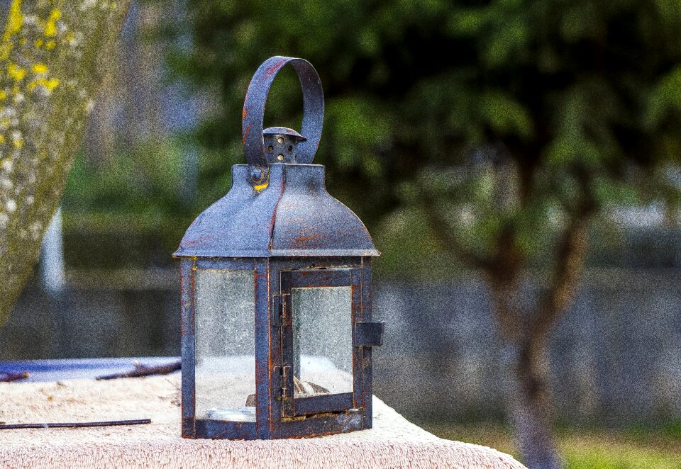 Garden lantern iron
