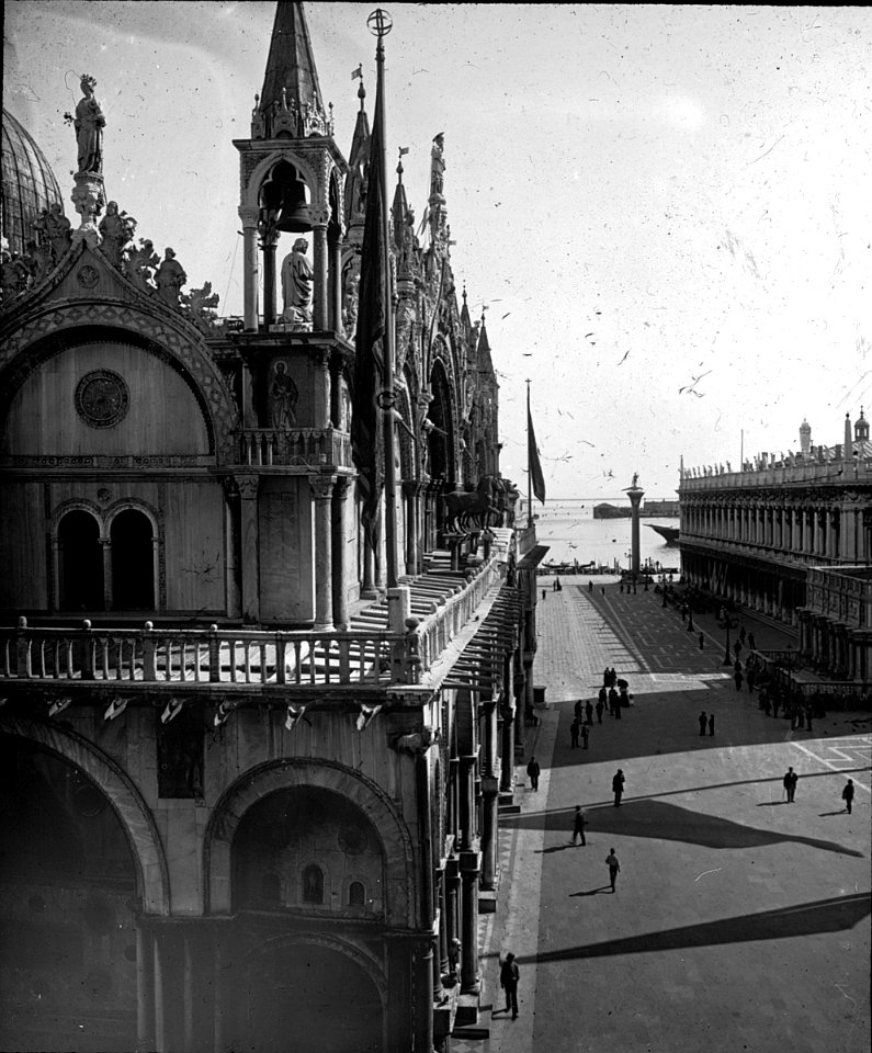 Cathedral 21S03 06 01 001 image 1601