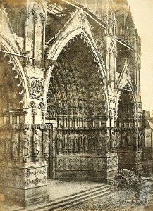 Cathedral of Nôtre Dame, Amiens photo