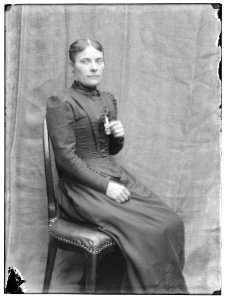 Catharina Elisabeth Kesseler (Cato) (1865- ) (max res)