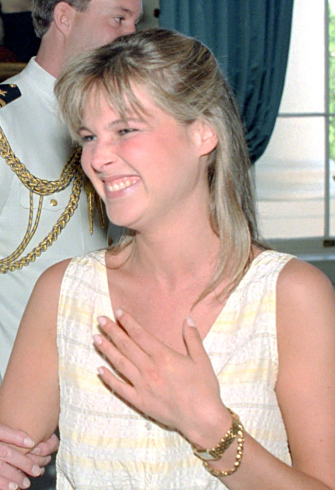Catherine Oxenberg 1987