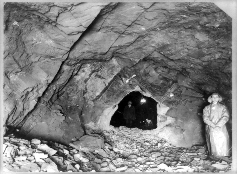 Catskill Aqueduct construction- Result of the blast of the great siphon tunnel under the Hudson - 2 people in tunnel, Jan. 1912 LCCN2003677461