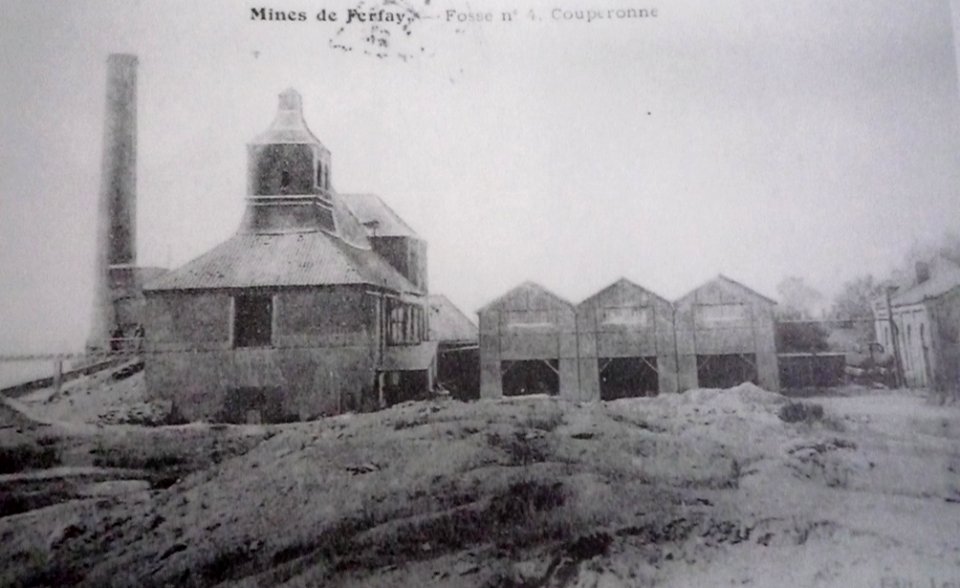 Cauchy-à-la-Tour - Fosse n° 4 - 4 bis des mines de Ferfay (A)