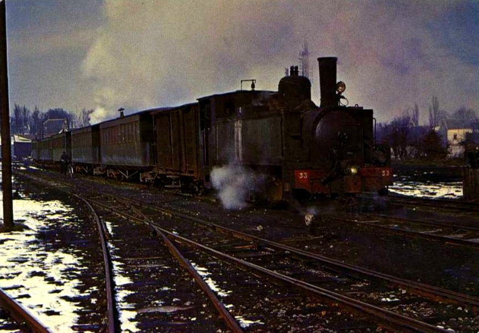 Caudry - Un train arrive en gare