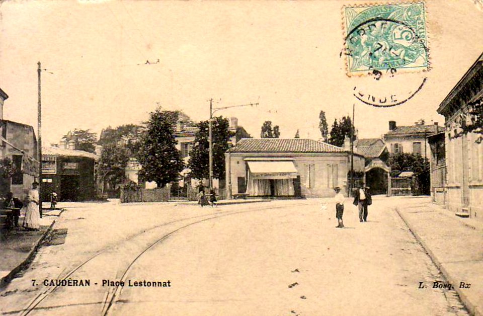 Caudéran - Place Lestonnat 2